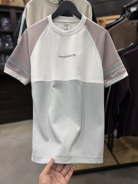 بلوزة qupa بدون قبة