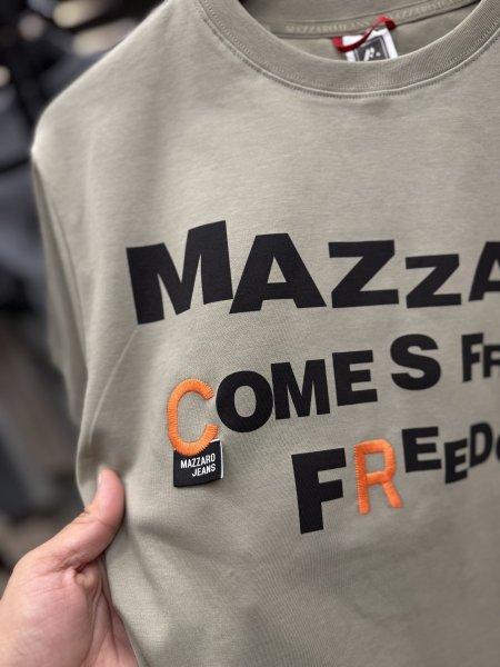 بلوزة MAZZARO الأصلية