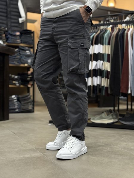 بنطلون جيب مميز جداً